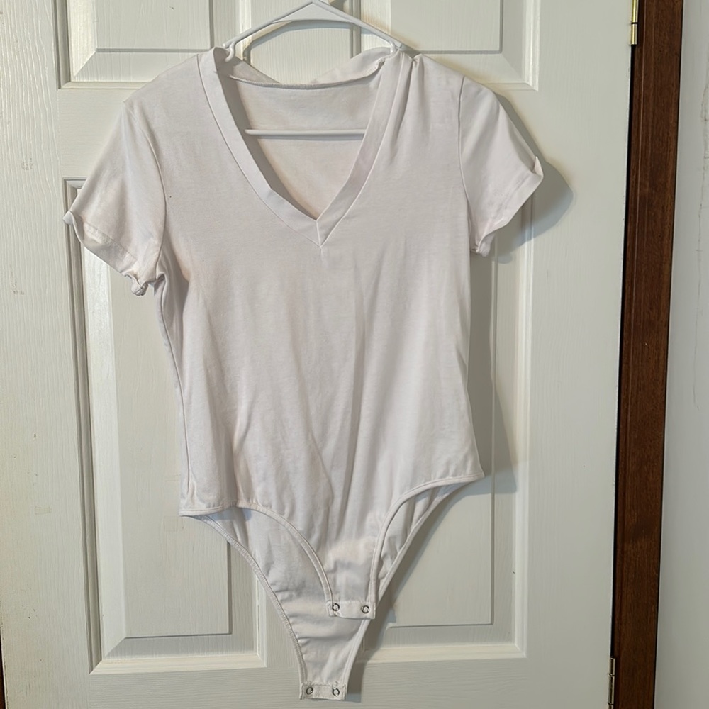 T-shirt bodysuit